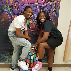 Meet your Posher, Junell